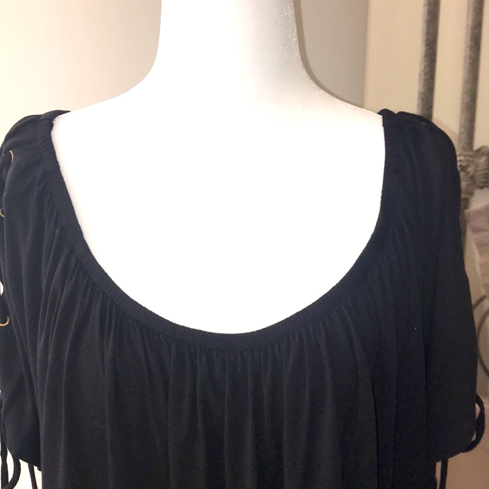 VaVa by Joy Han Off-the-Shoulder Top - Picture 11 of 16